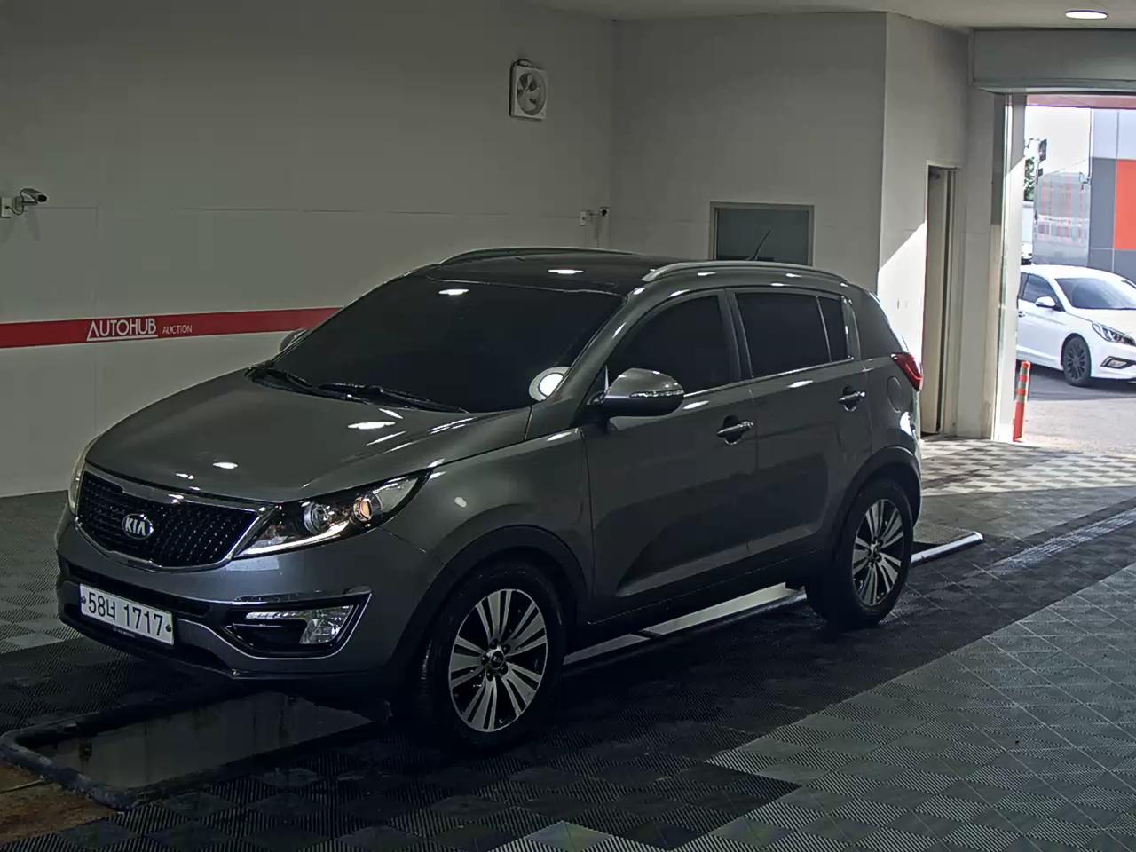 KIA SPORTAGE R