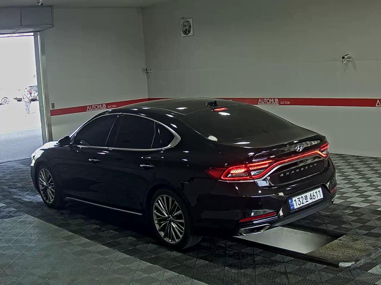 2018 - hyundai grandeur