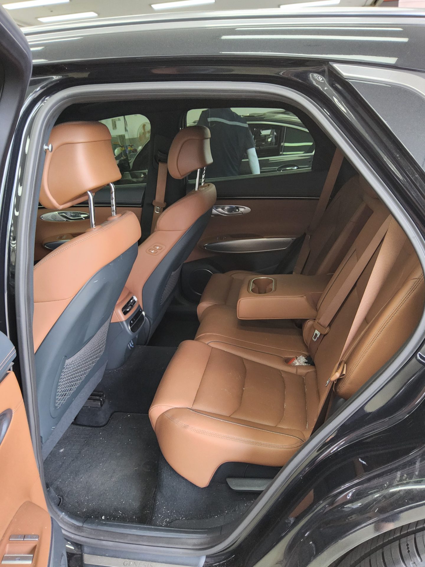 2022 - genesis gv70