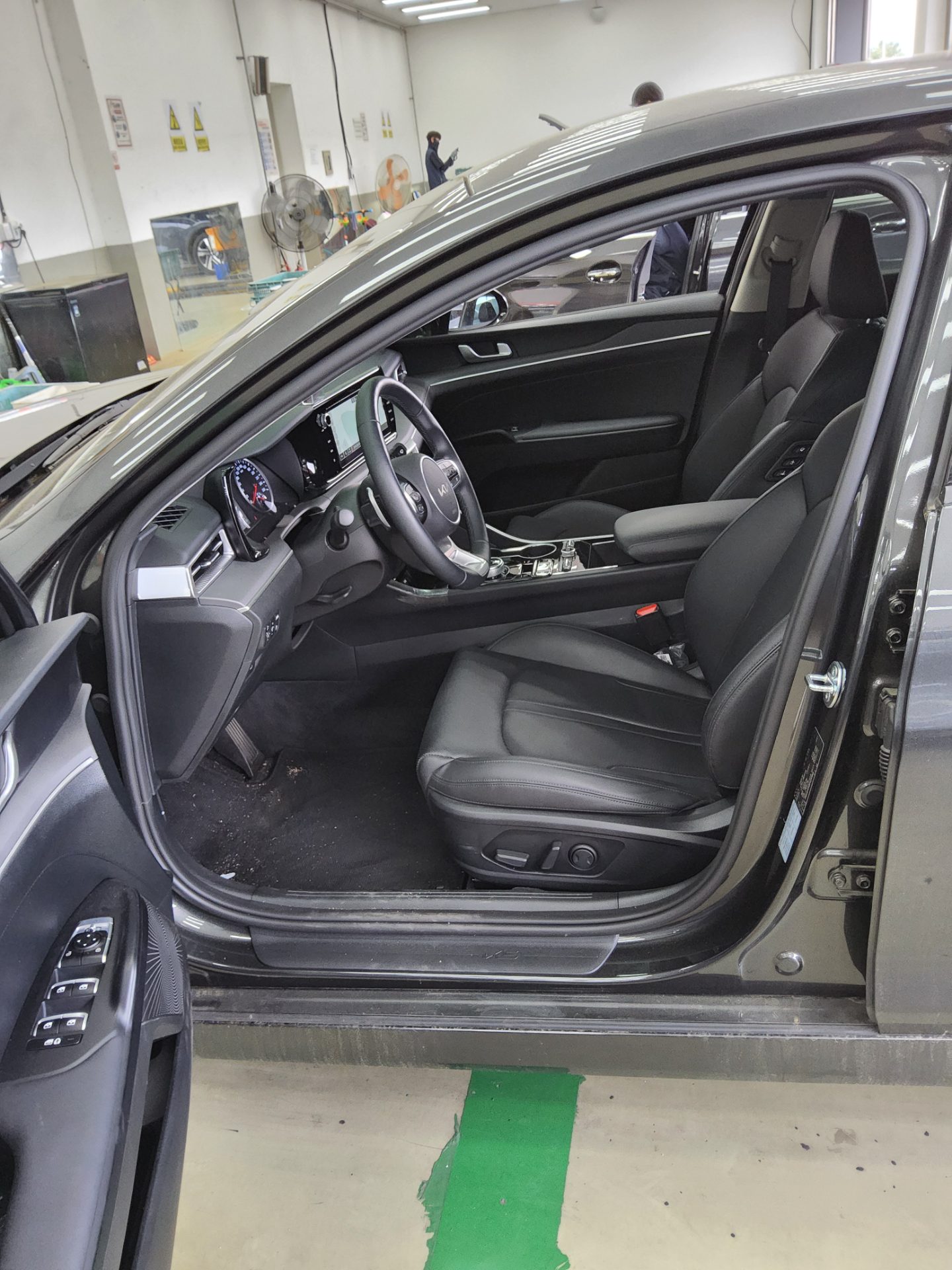 2023 - kia k5