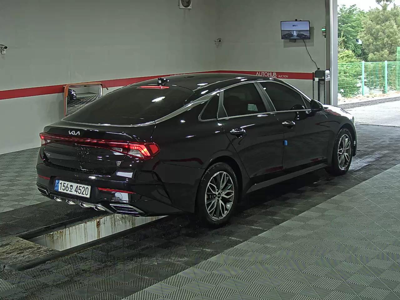 2022 - kia k5