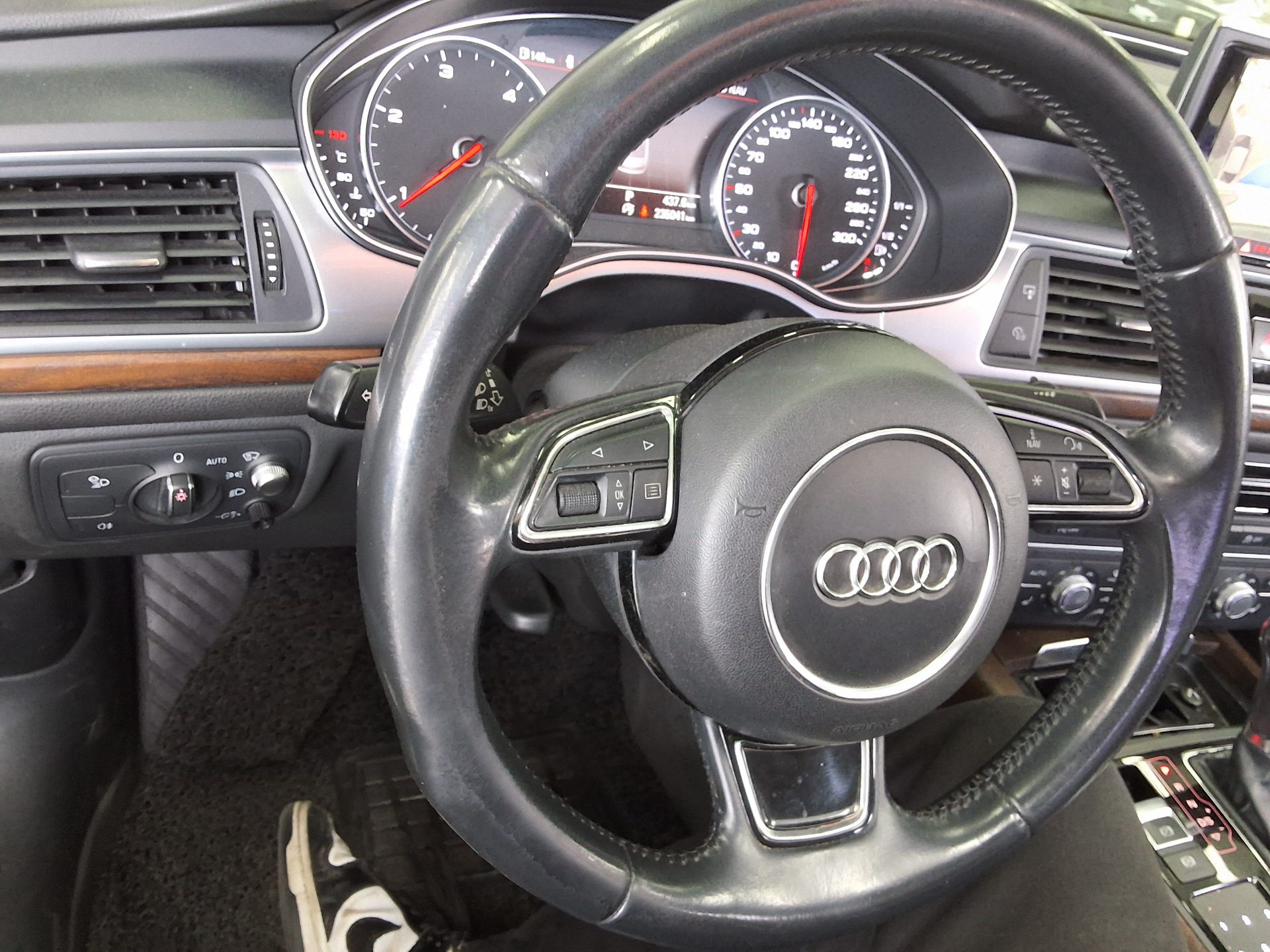2015 - audi a6