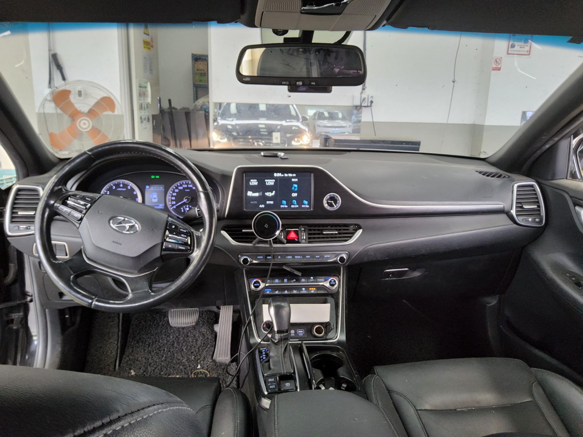 2018 - hyundai grandeur
