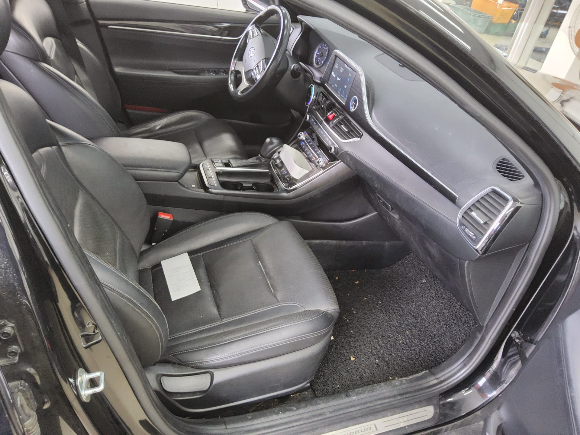 2018 - hyundai grandeur