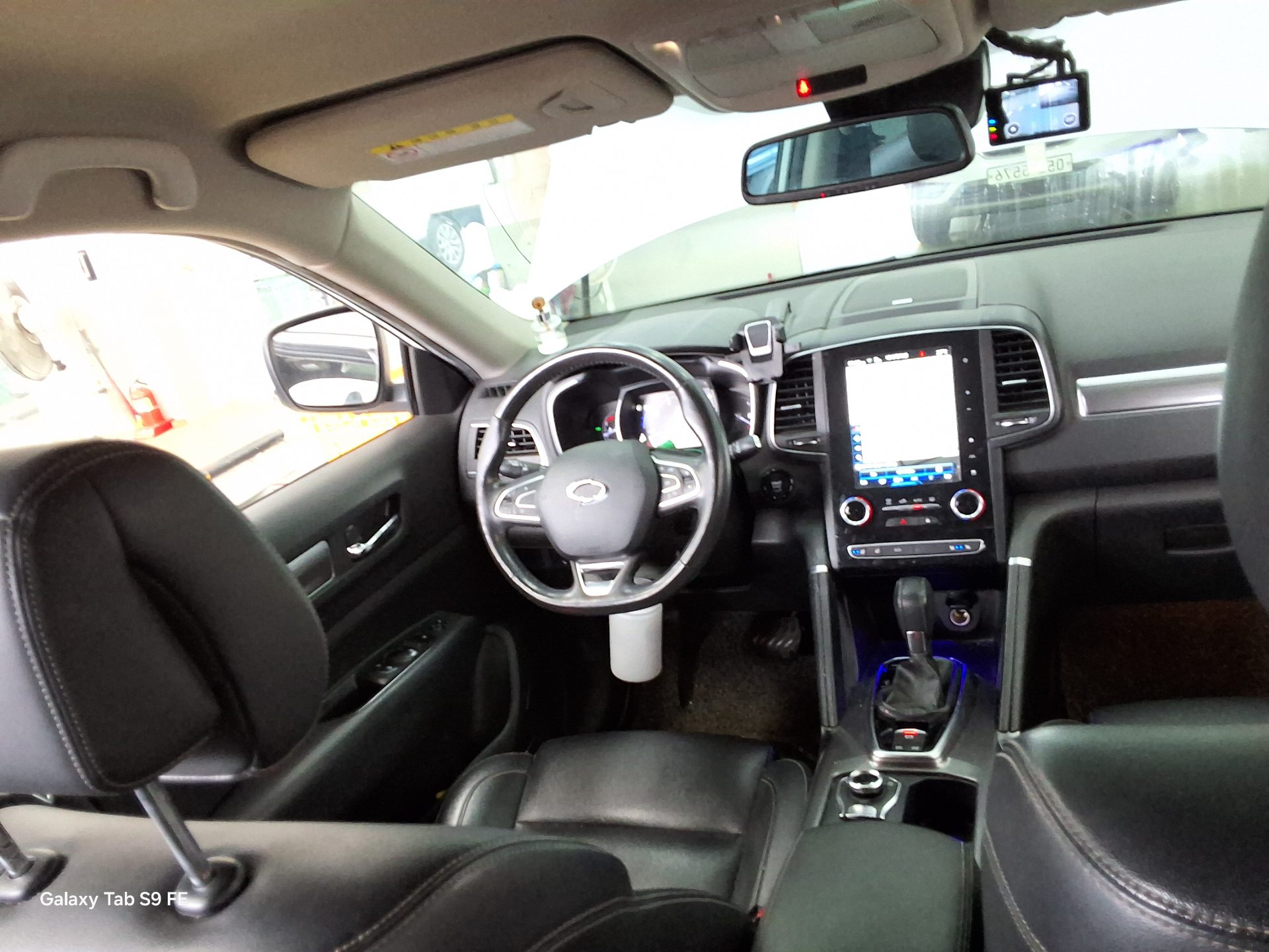 2018 - renault qm6