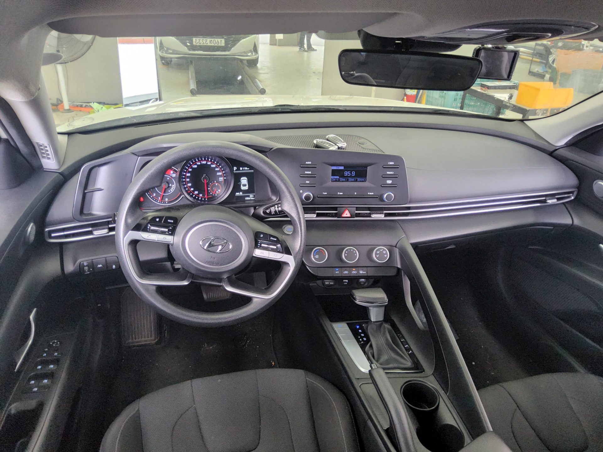 2022 - hyundai avante