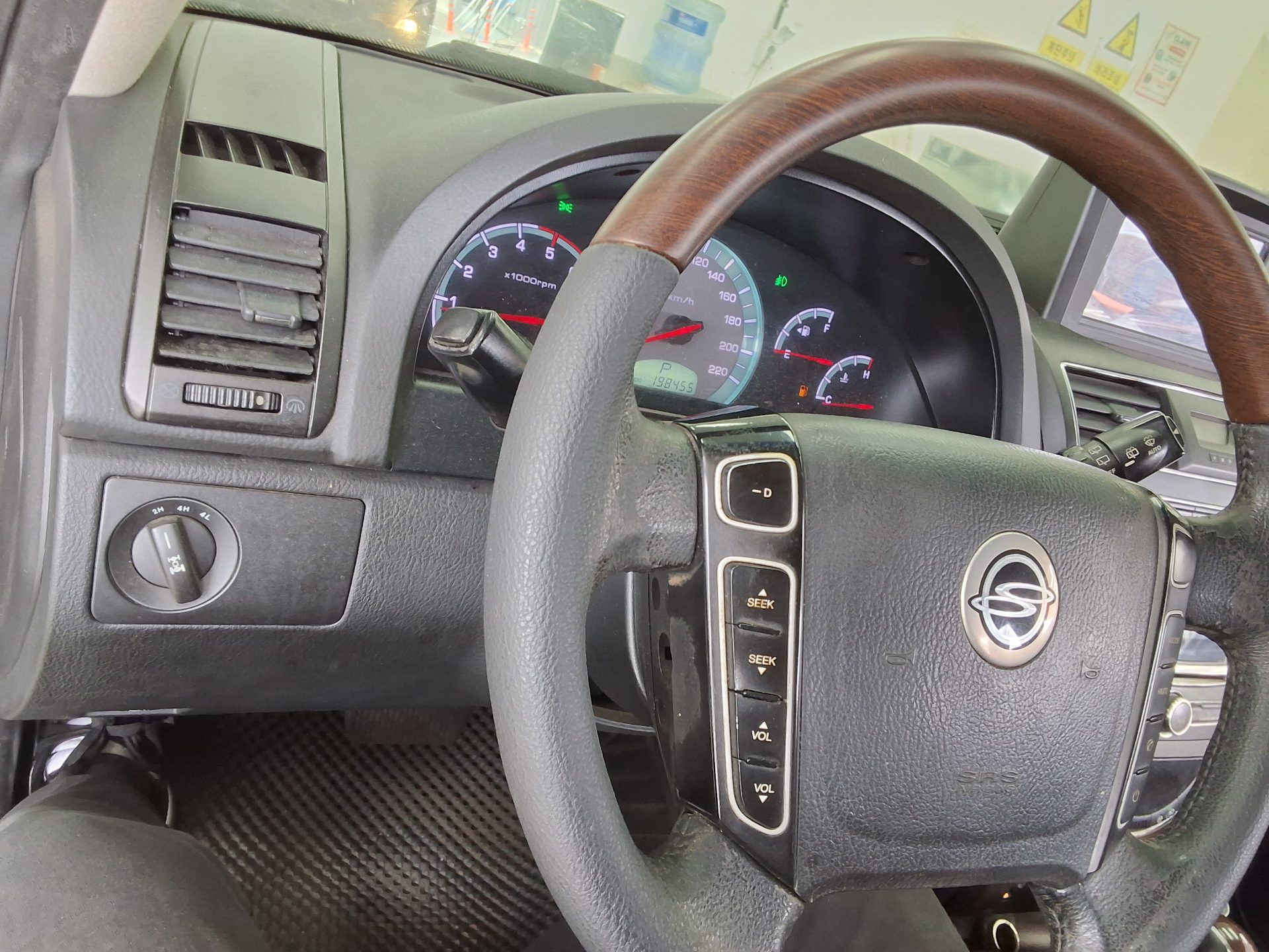 2013 - ssangyong rexton