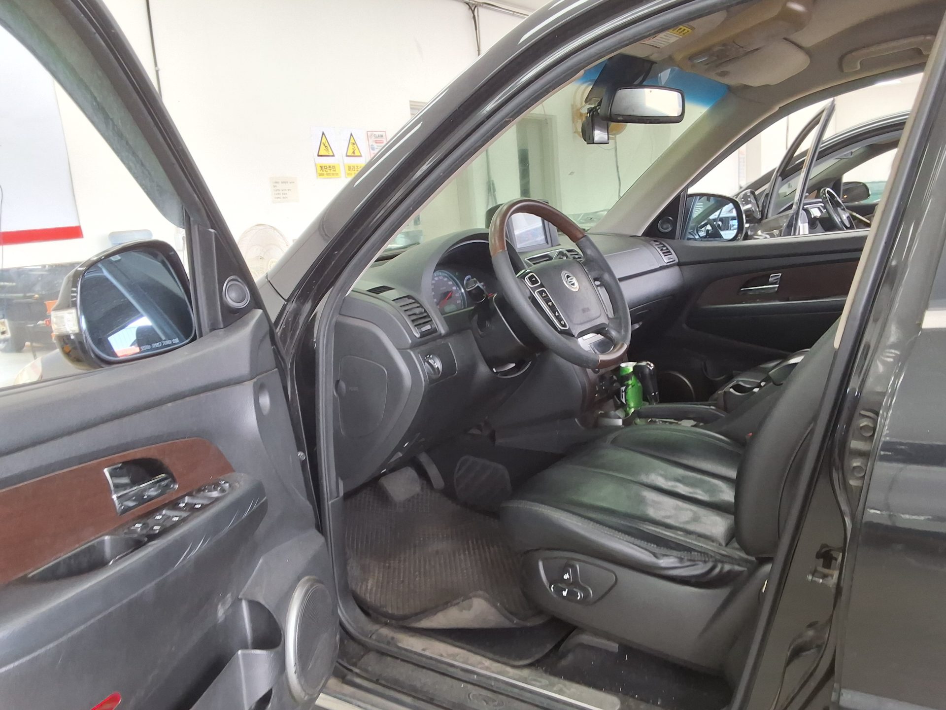 2013 - ssangyong rexton