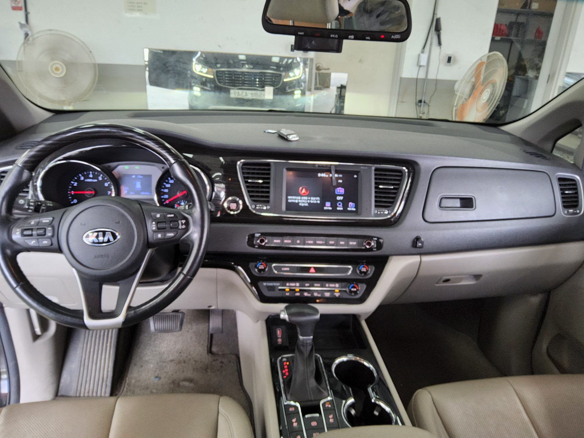 2019 - kia carnival