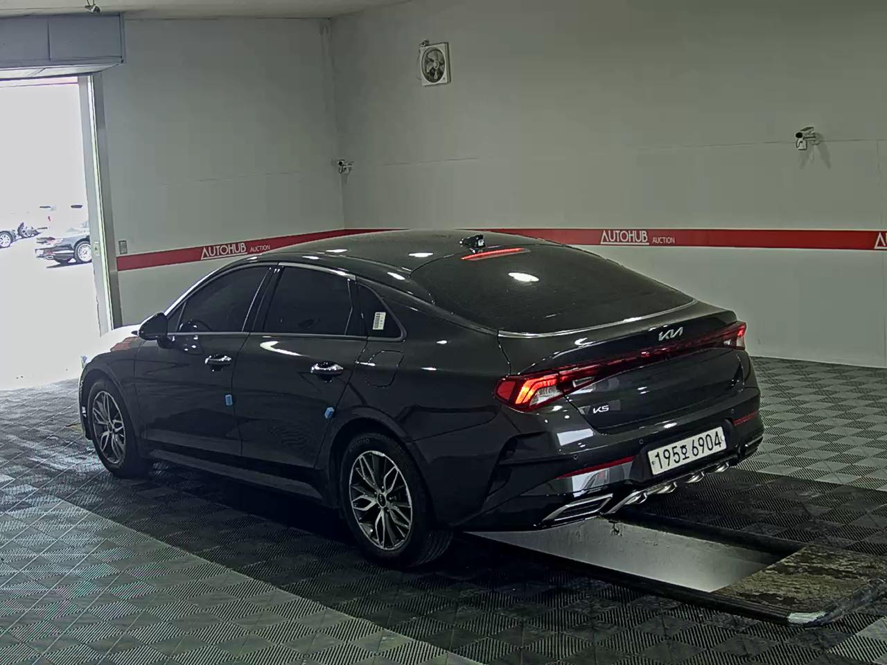 2023 - kia k5