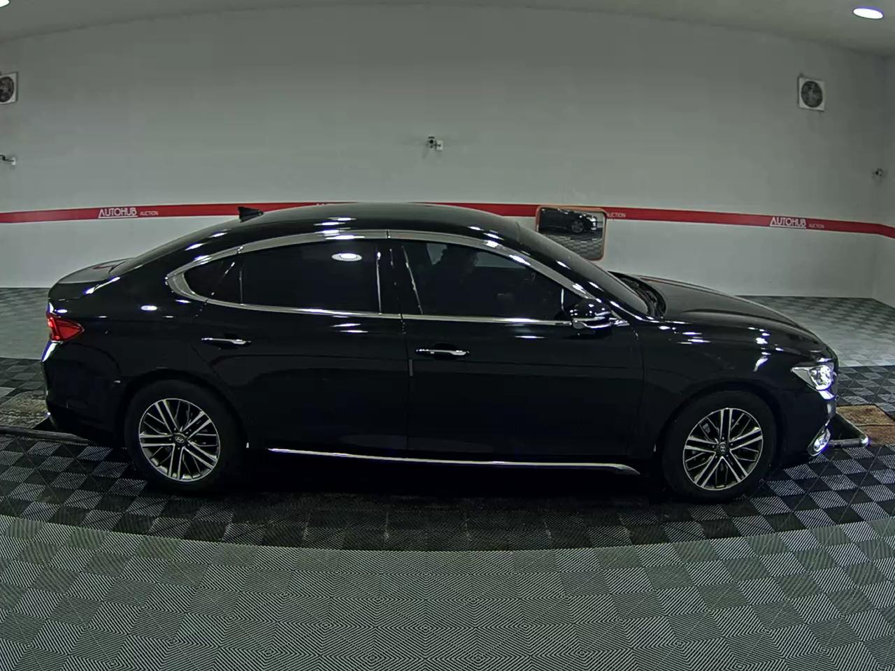 2018 - hyundai grandeur