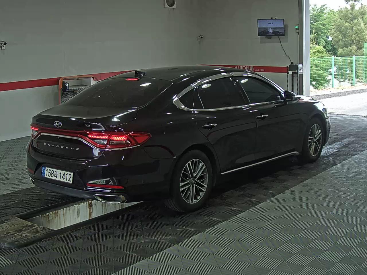 2018 - hyundai grandeur