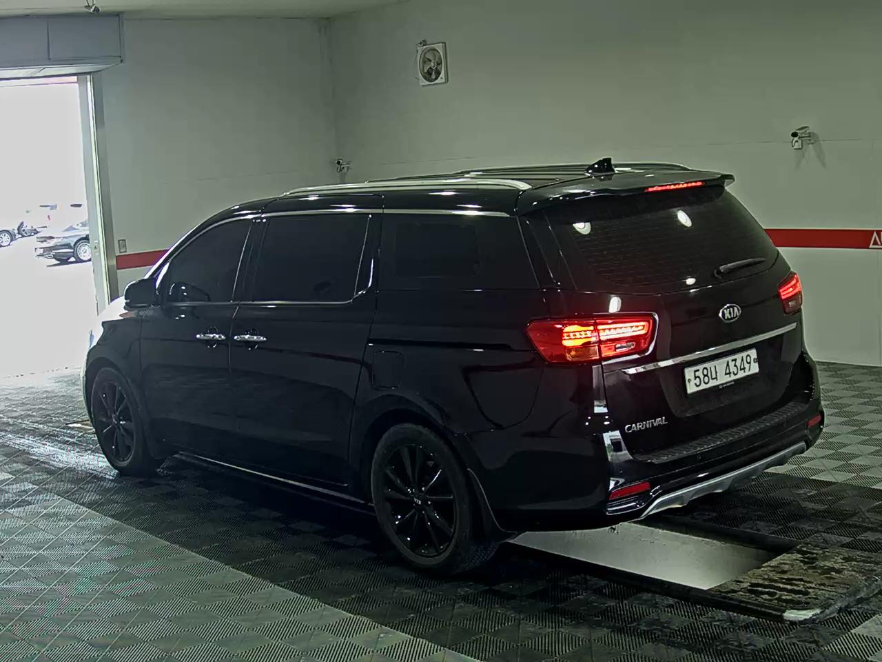 2019 - kia carnival