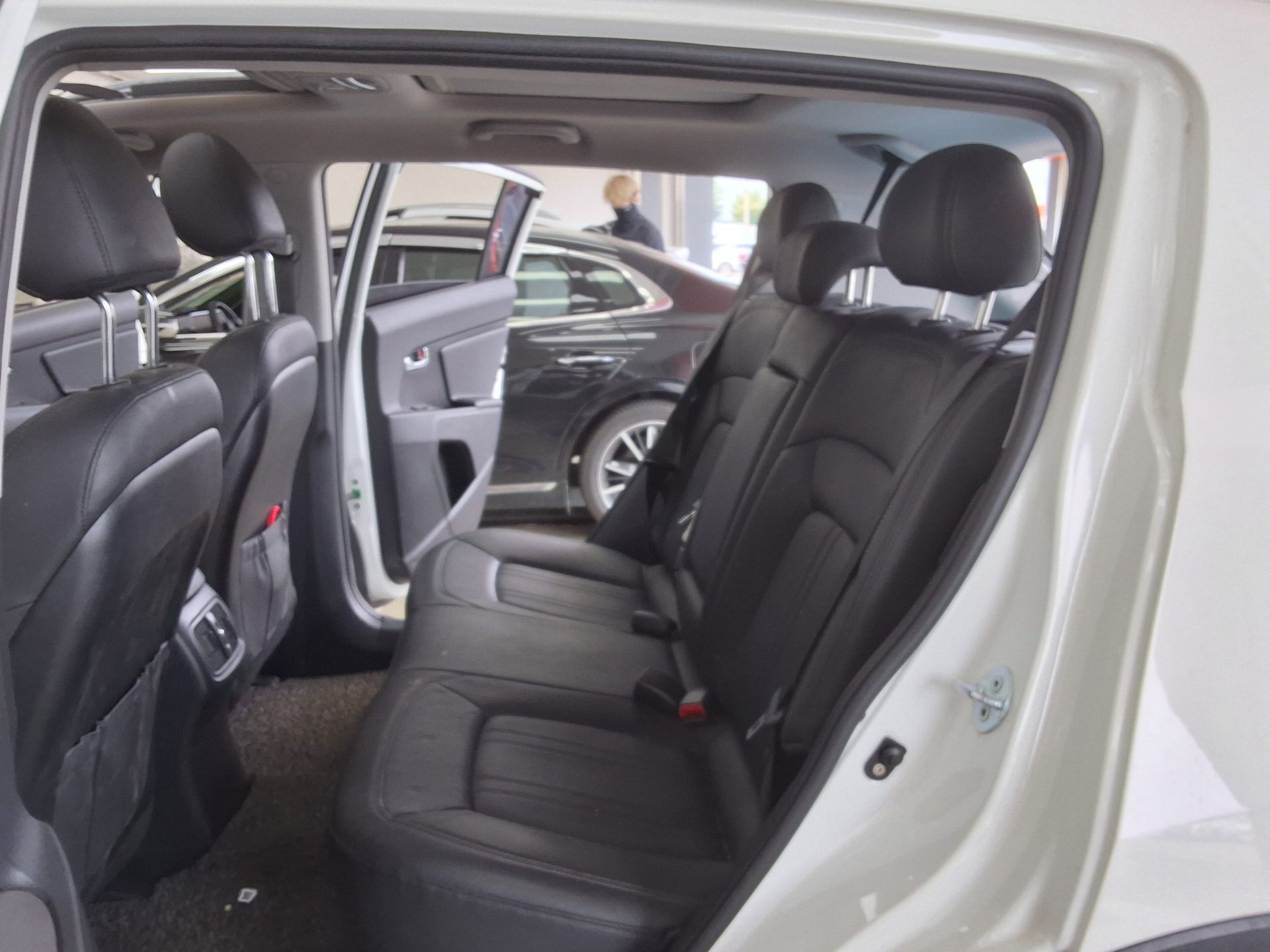 2016 - kia sportage