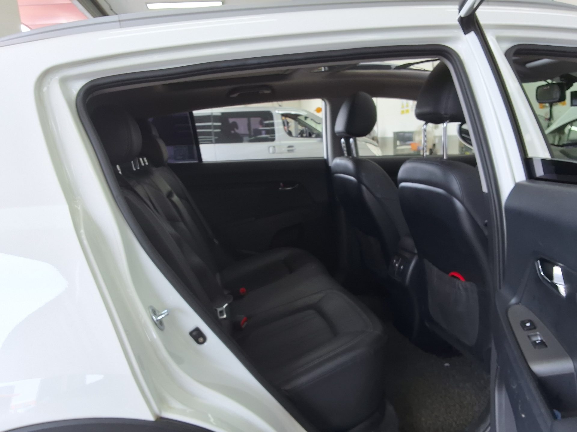 2016 - kia sportage