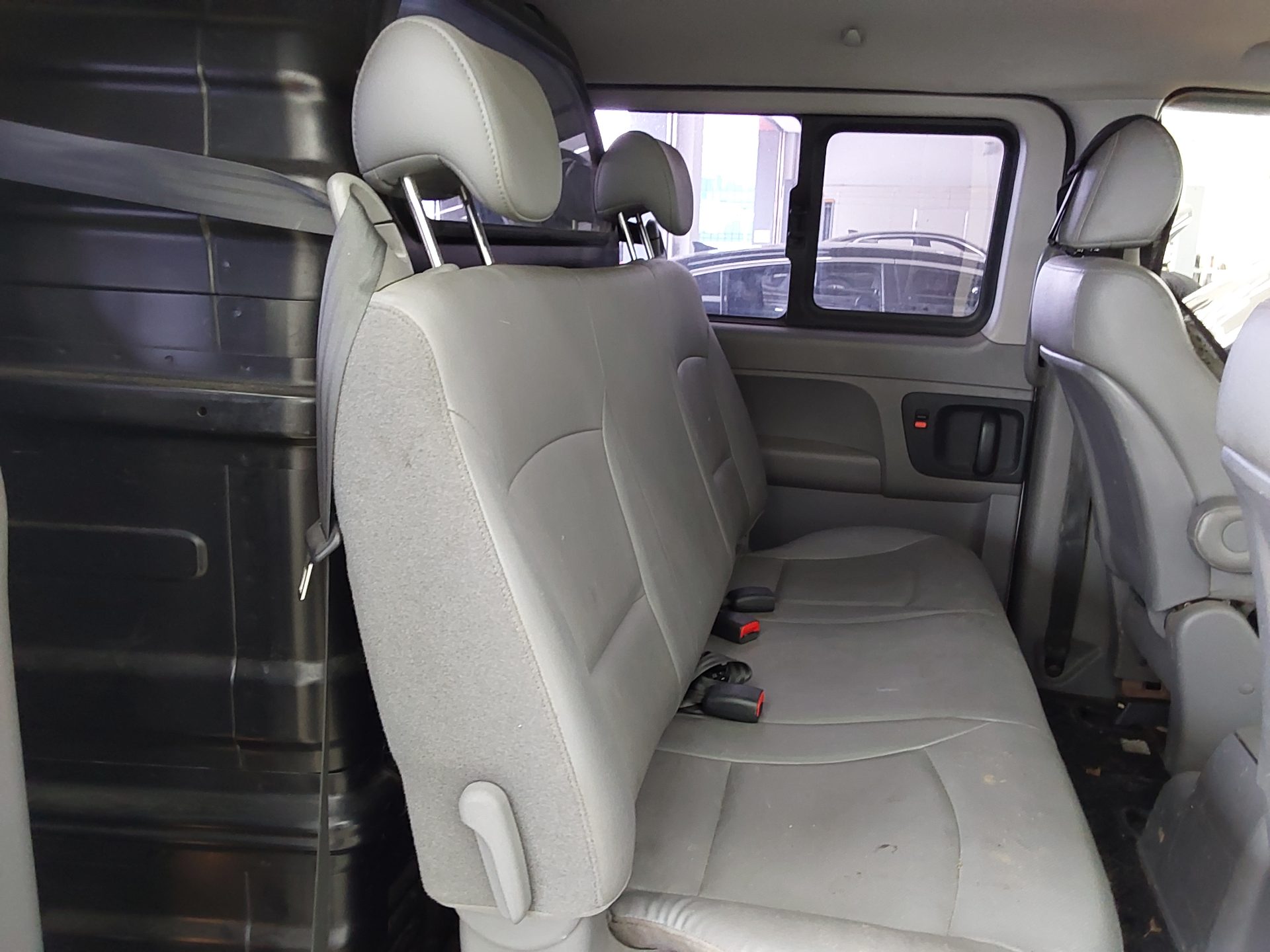 2015 - hyundai grand starex