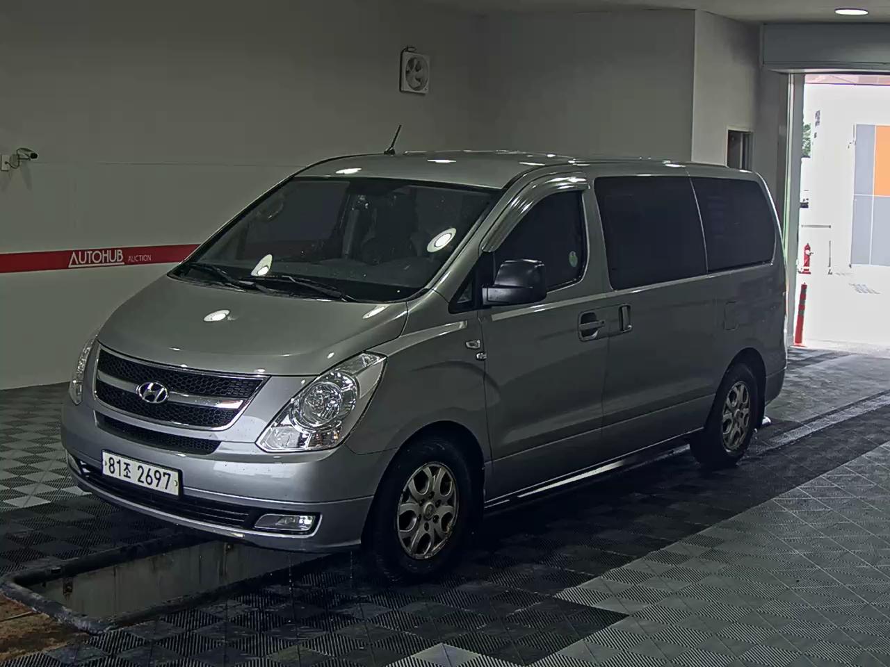 HYUNDAI GRAND STAREX CVX
