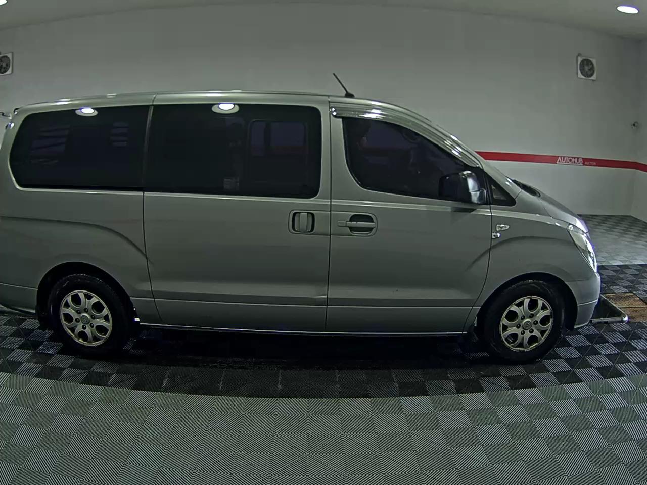 2015 - hyundai grand starex