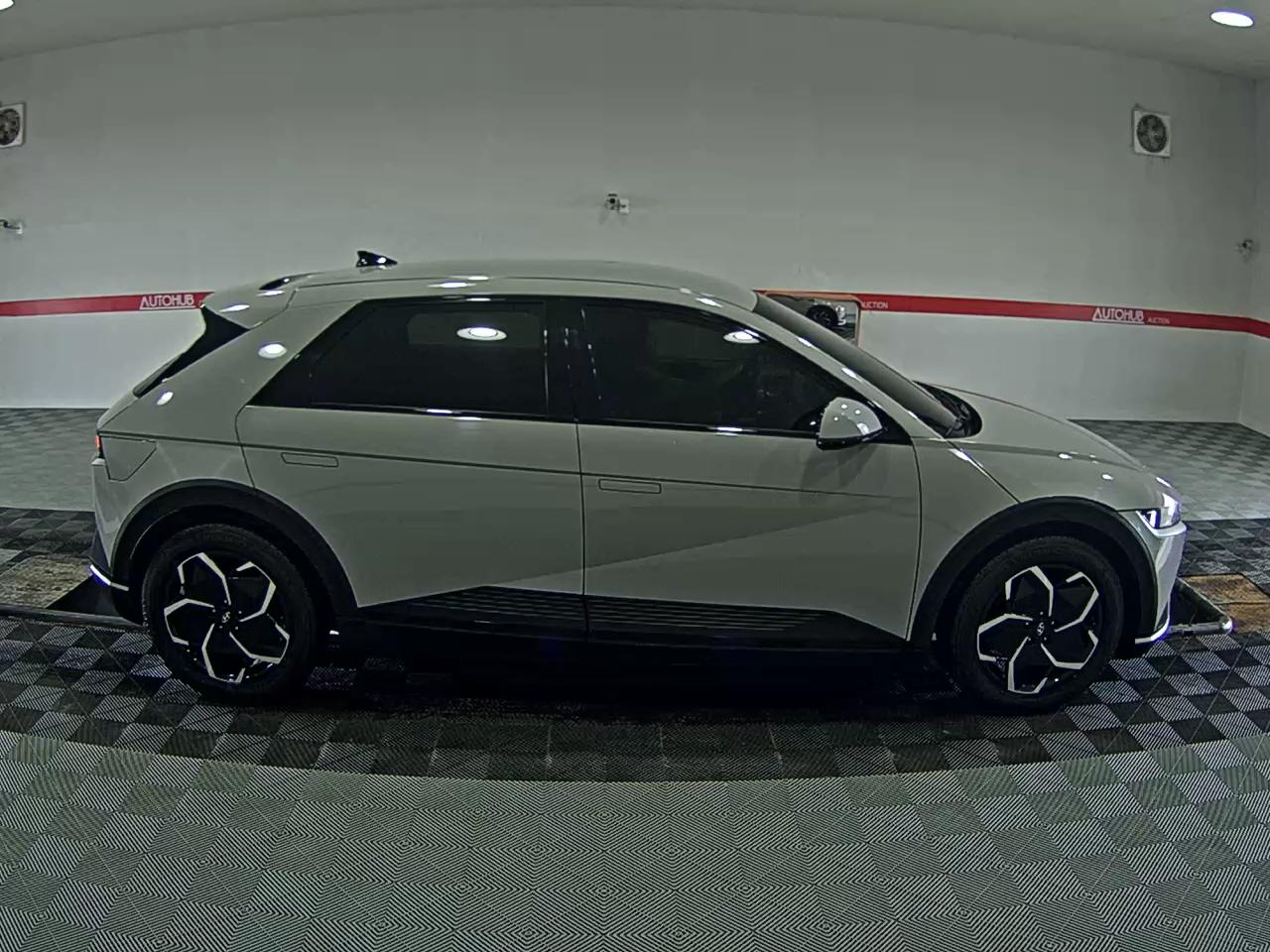 2022 - hyundai ioniq