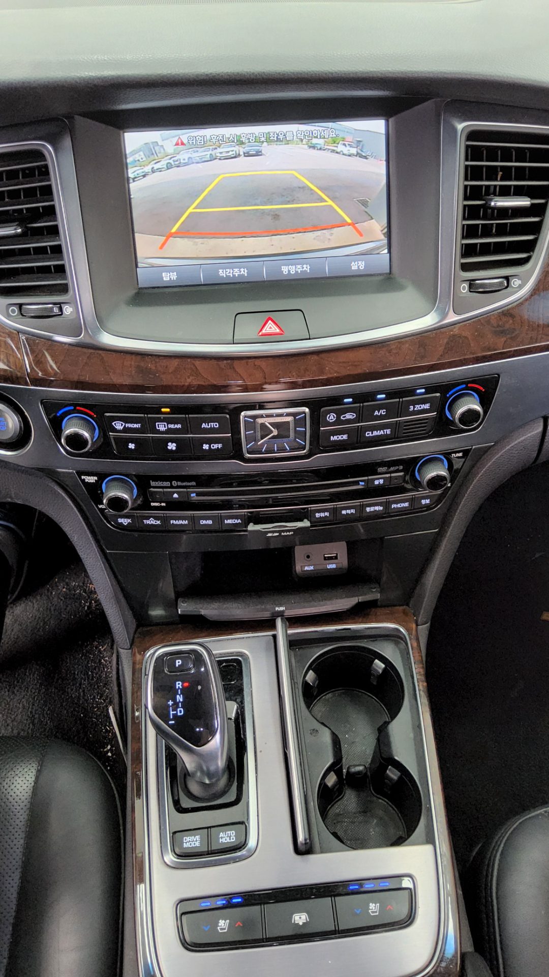2013 - hyundai equus