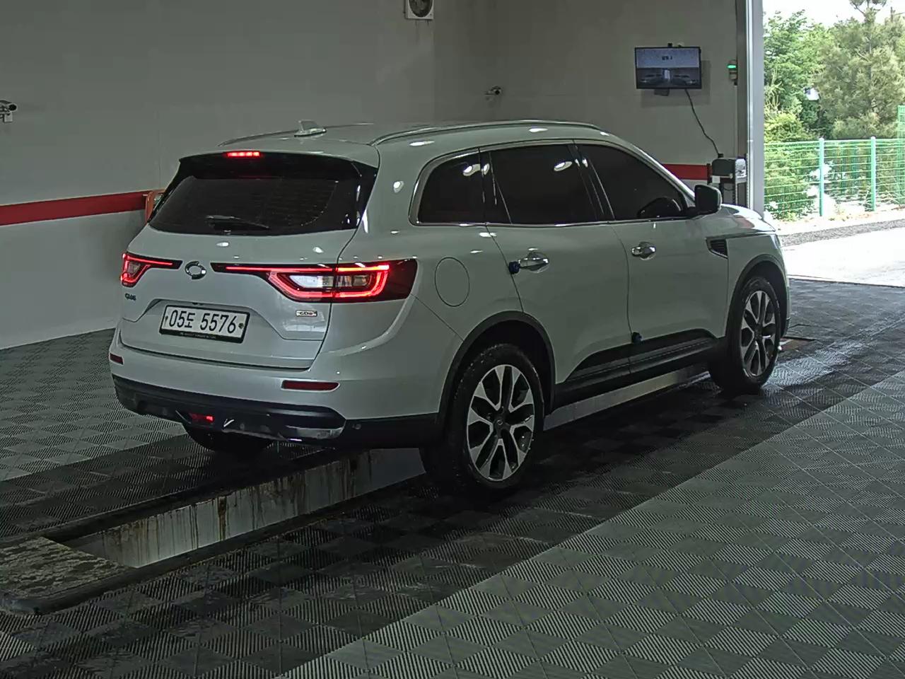 2018 - renault qm6
