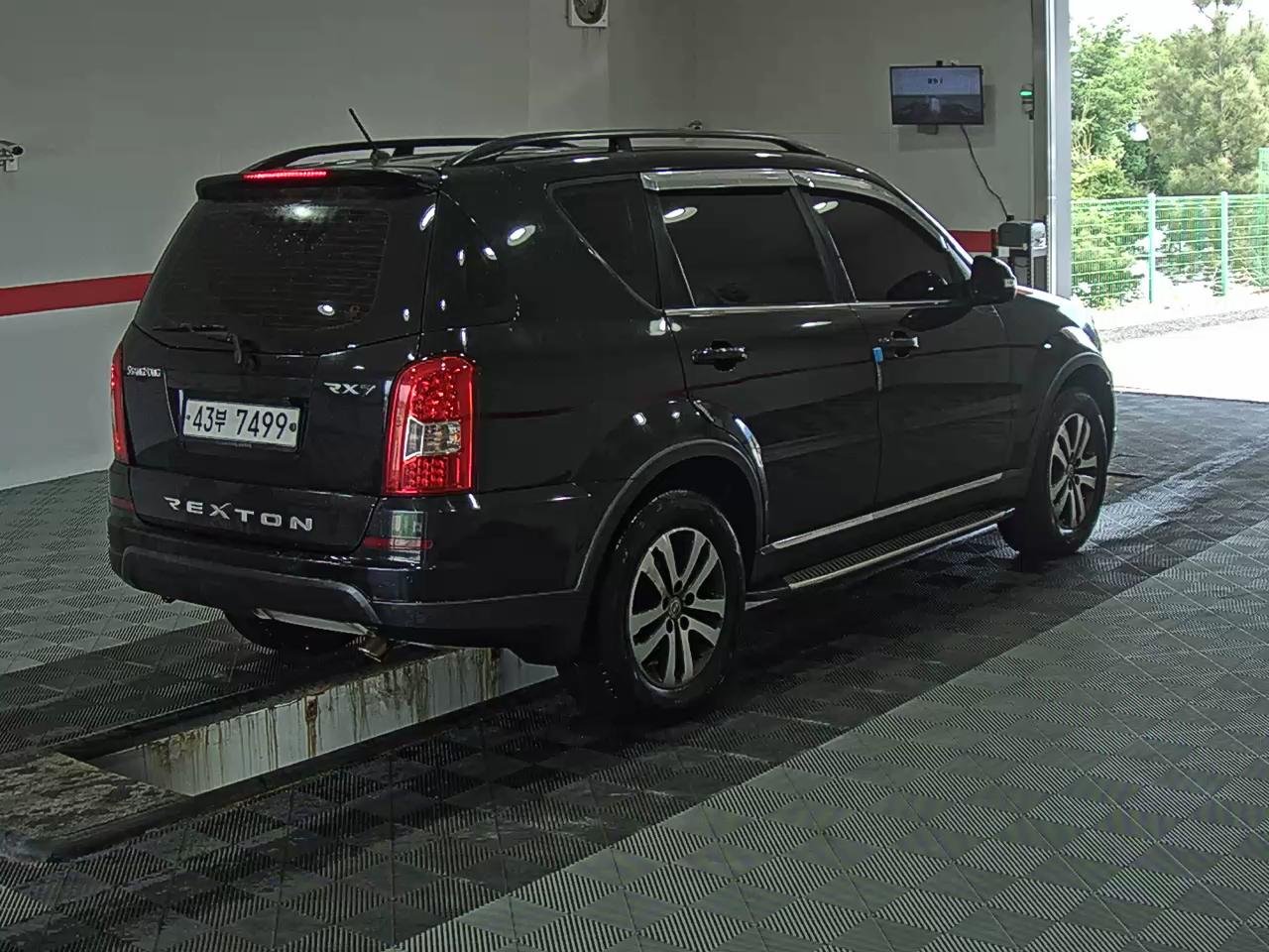 2013 - ssangyong rexton