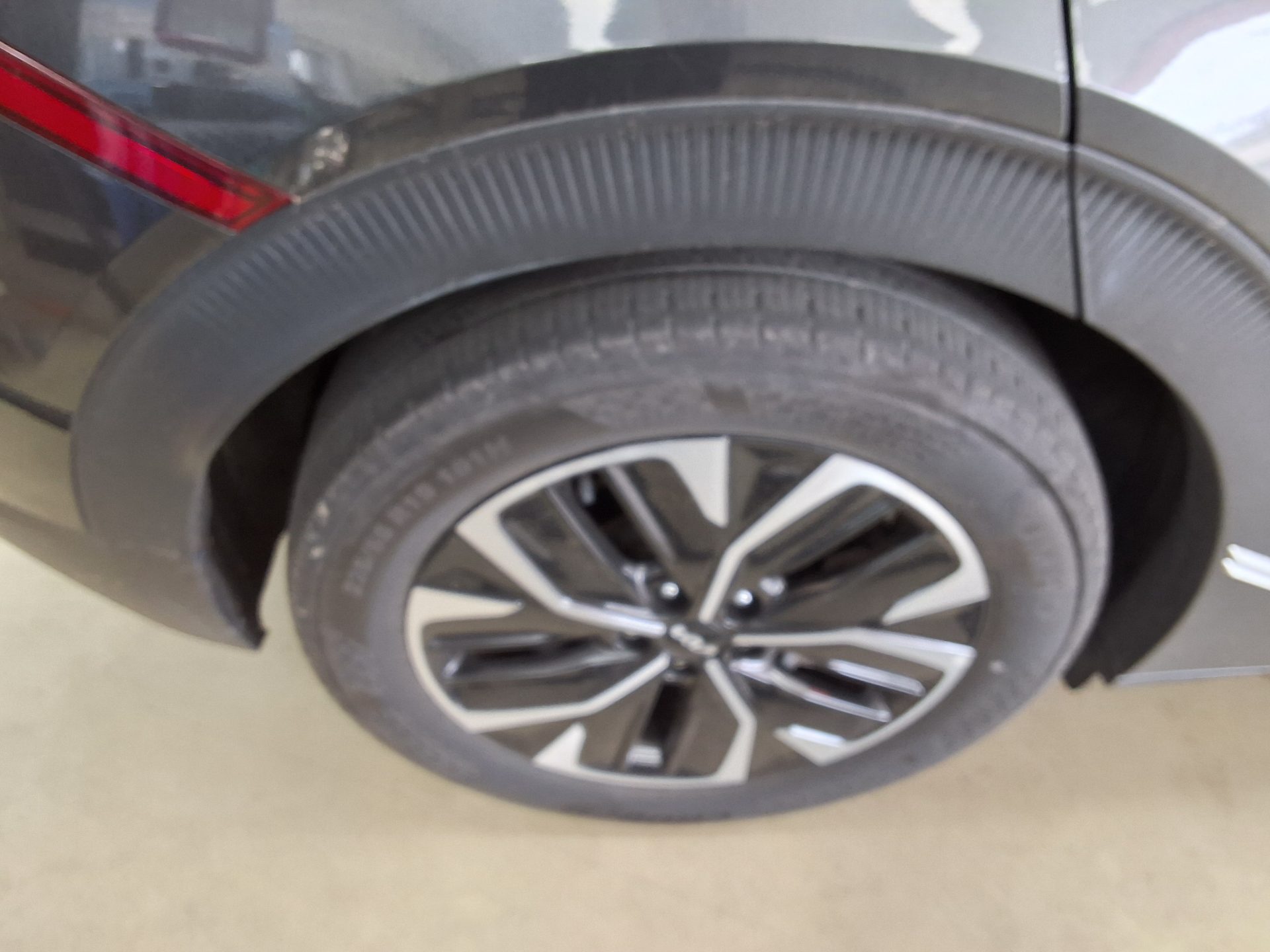 2023 - kia ev6