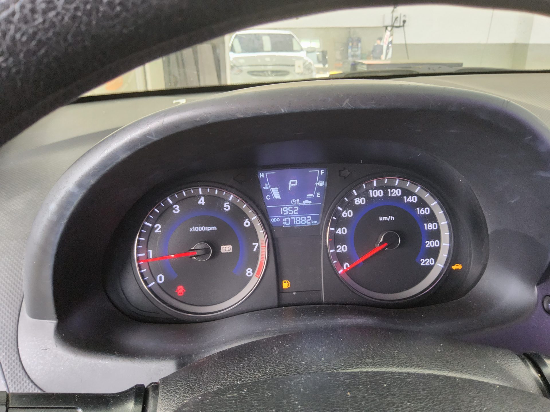 2012 - hyundai accent