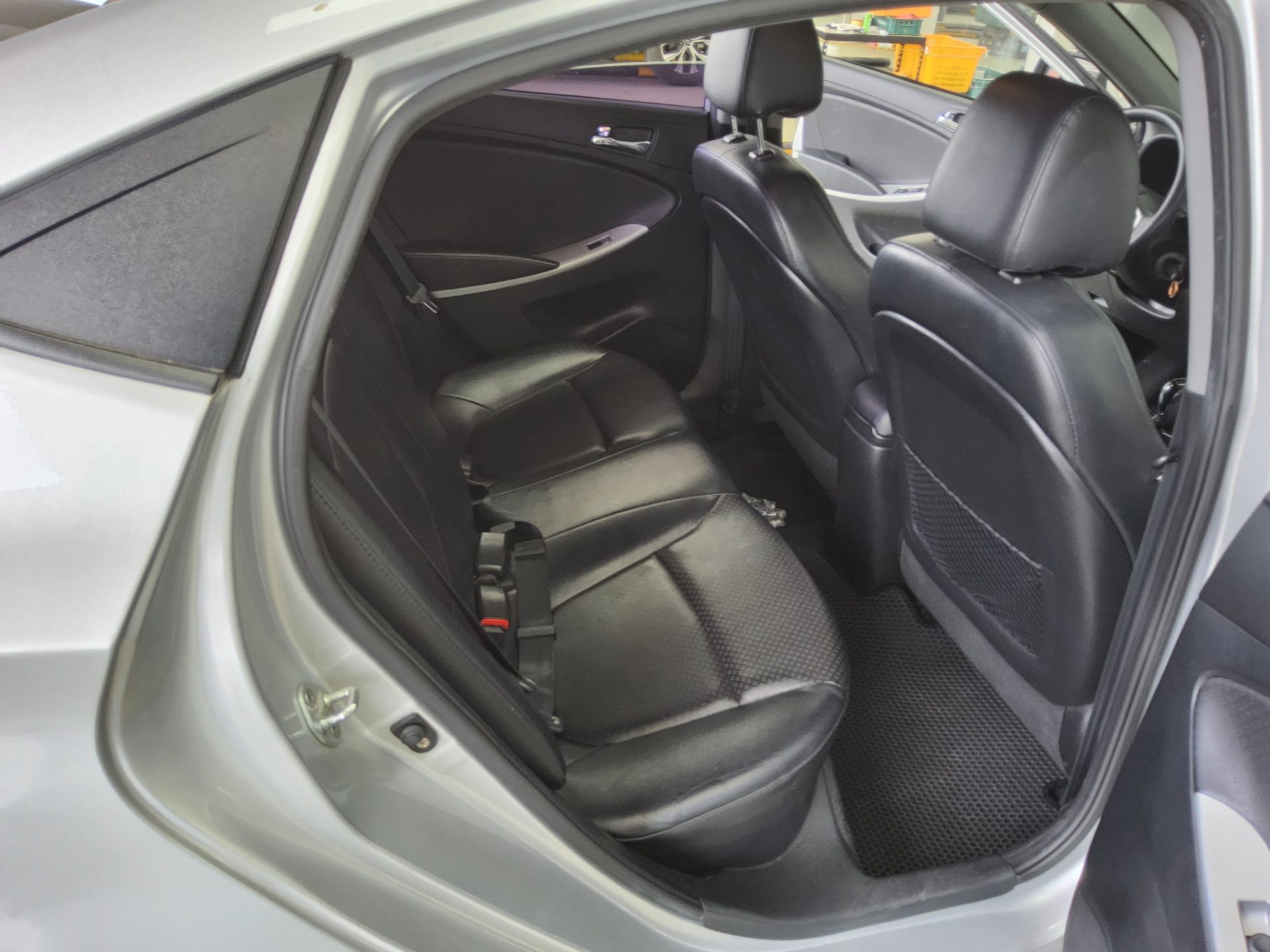 2012 - hyundai accent