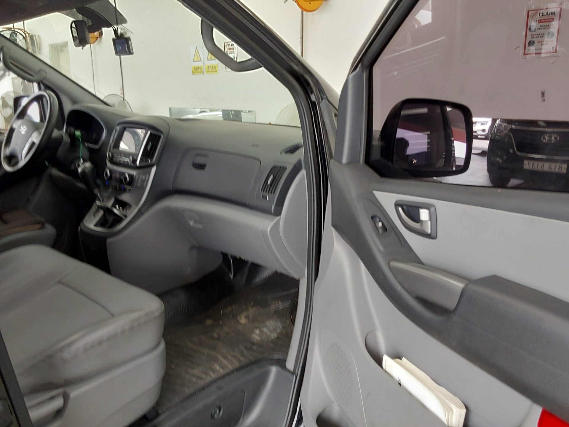 2020 - hyundai grand starex