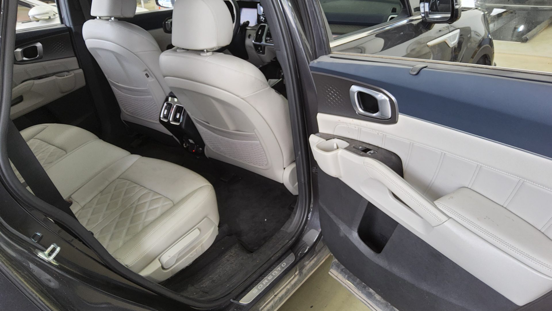 2023 - kia sorento