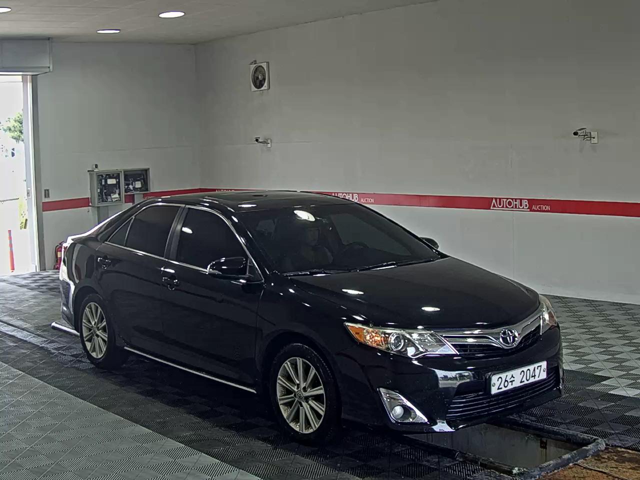 2012 - toyota camry