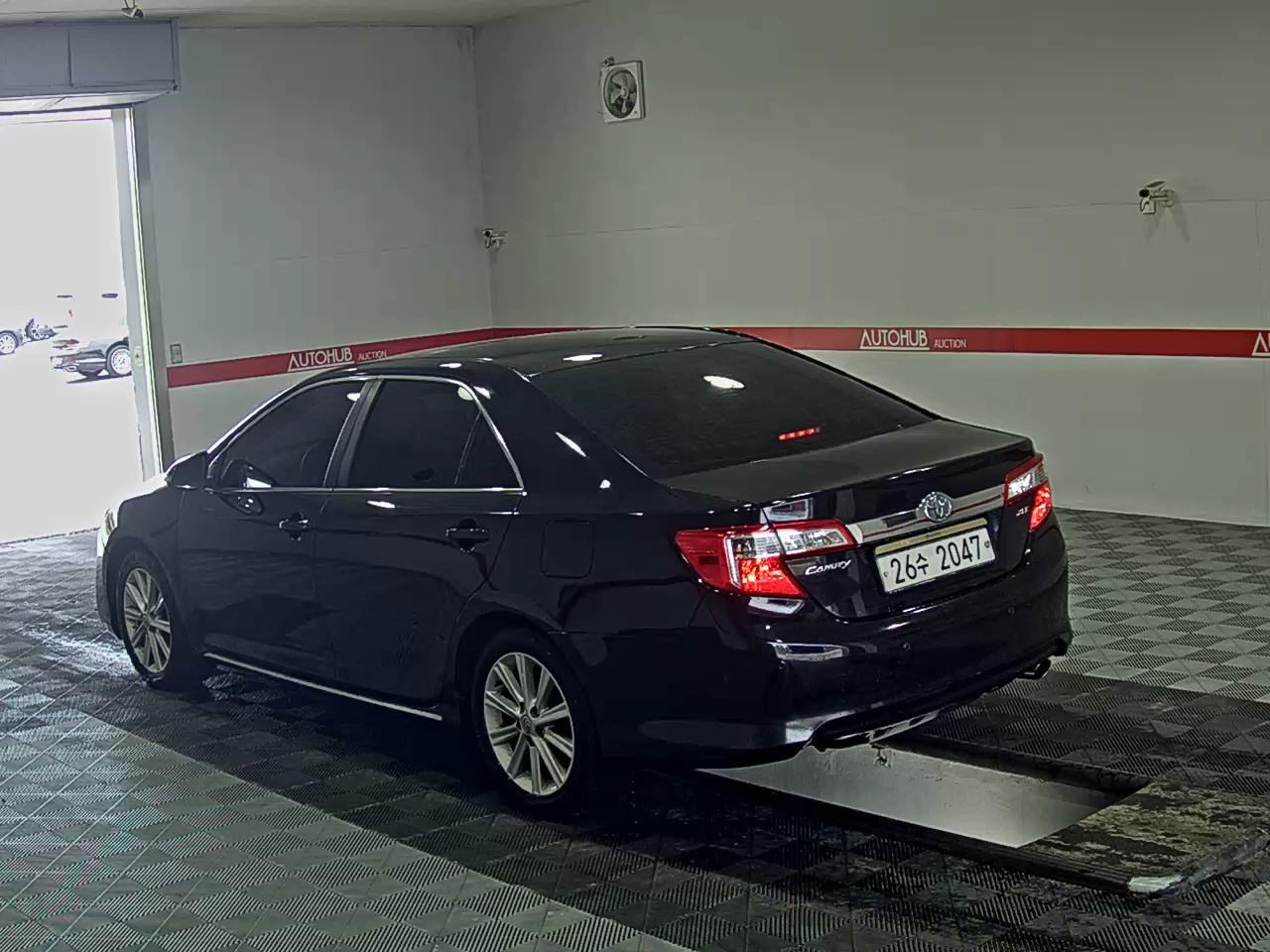 2012 - toyota camry