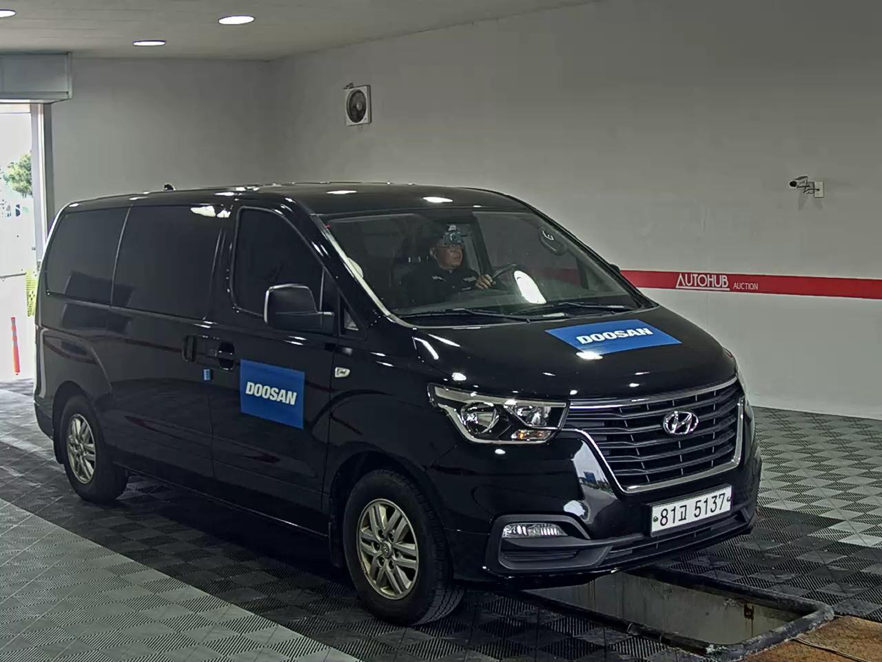2020 - hyundai grand starex
