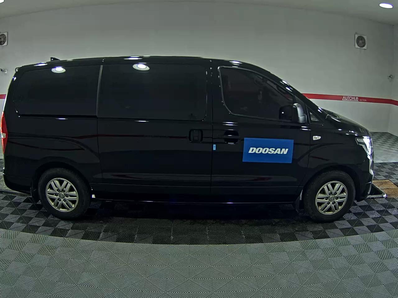 2020 - hyundai grand starex
