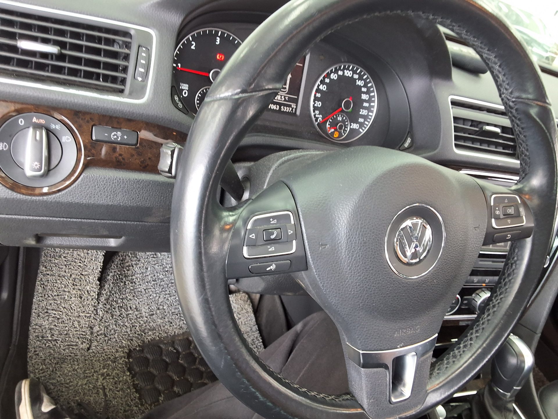2015 - volkswagen passat