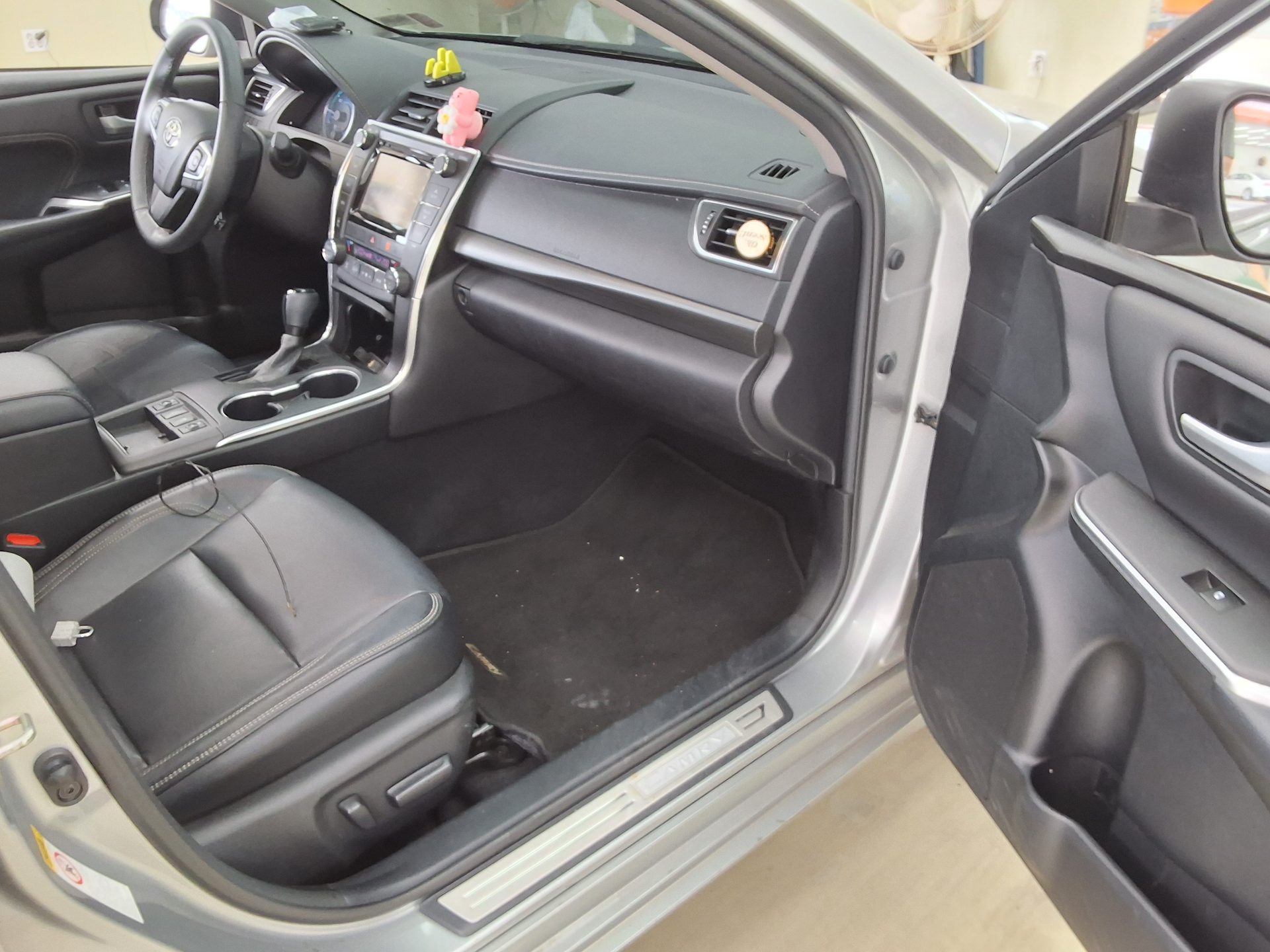 2017 - toyota camry