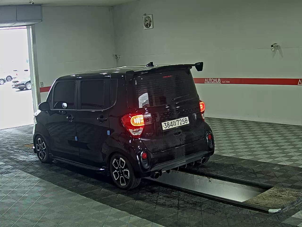 2022 - kia ray