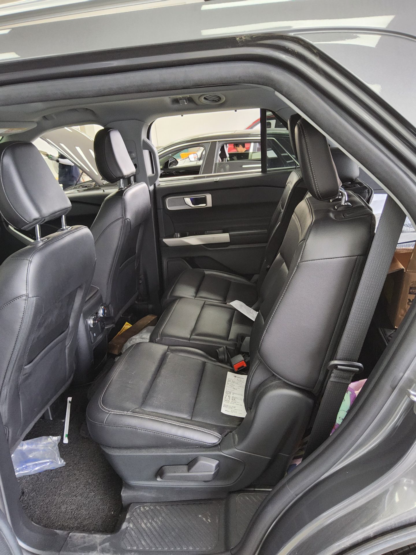 2021 - ford explorer