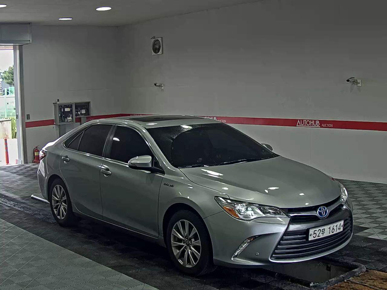 2017 - toyota camry