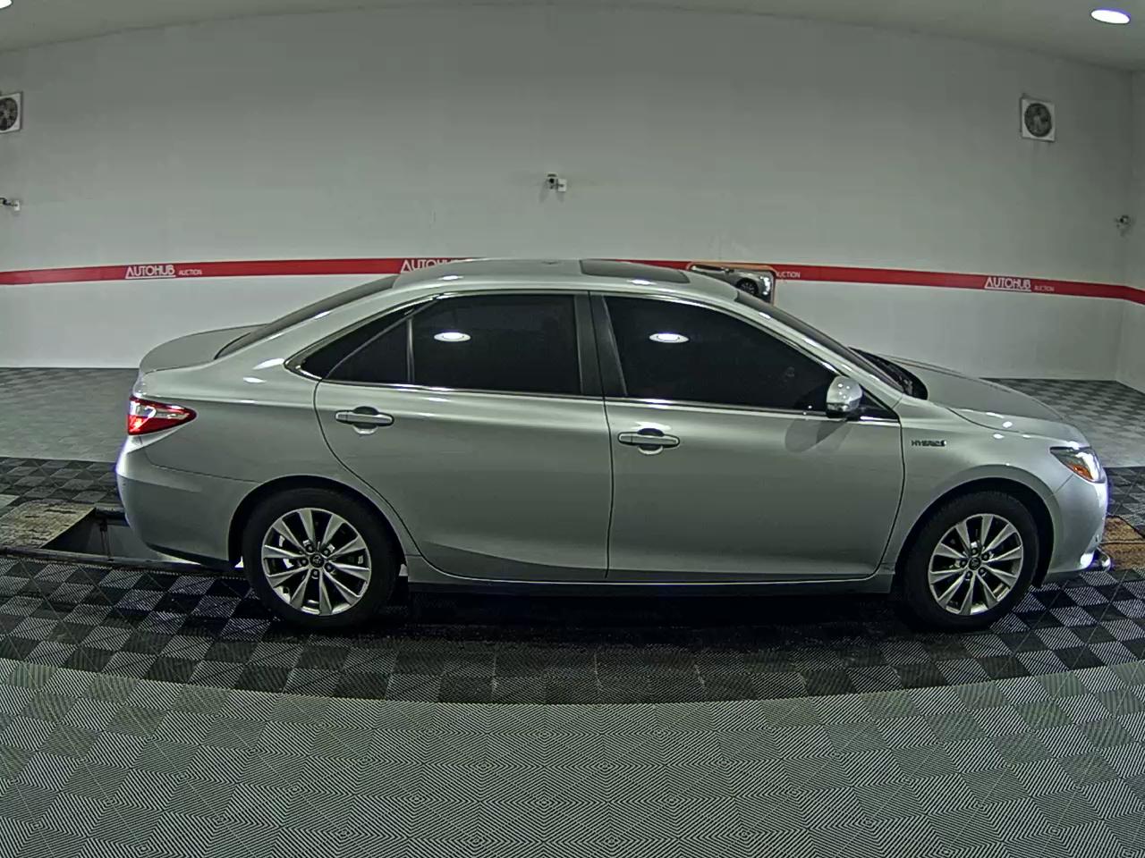 2017 - toyota camry