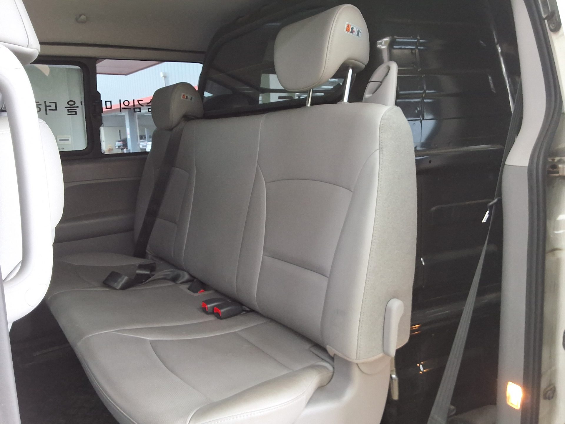 2021 - hyundai grand starex