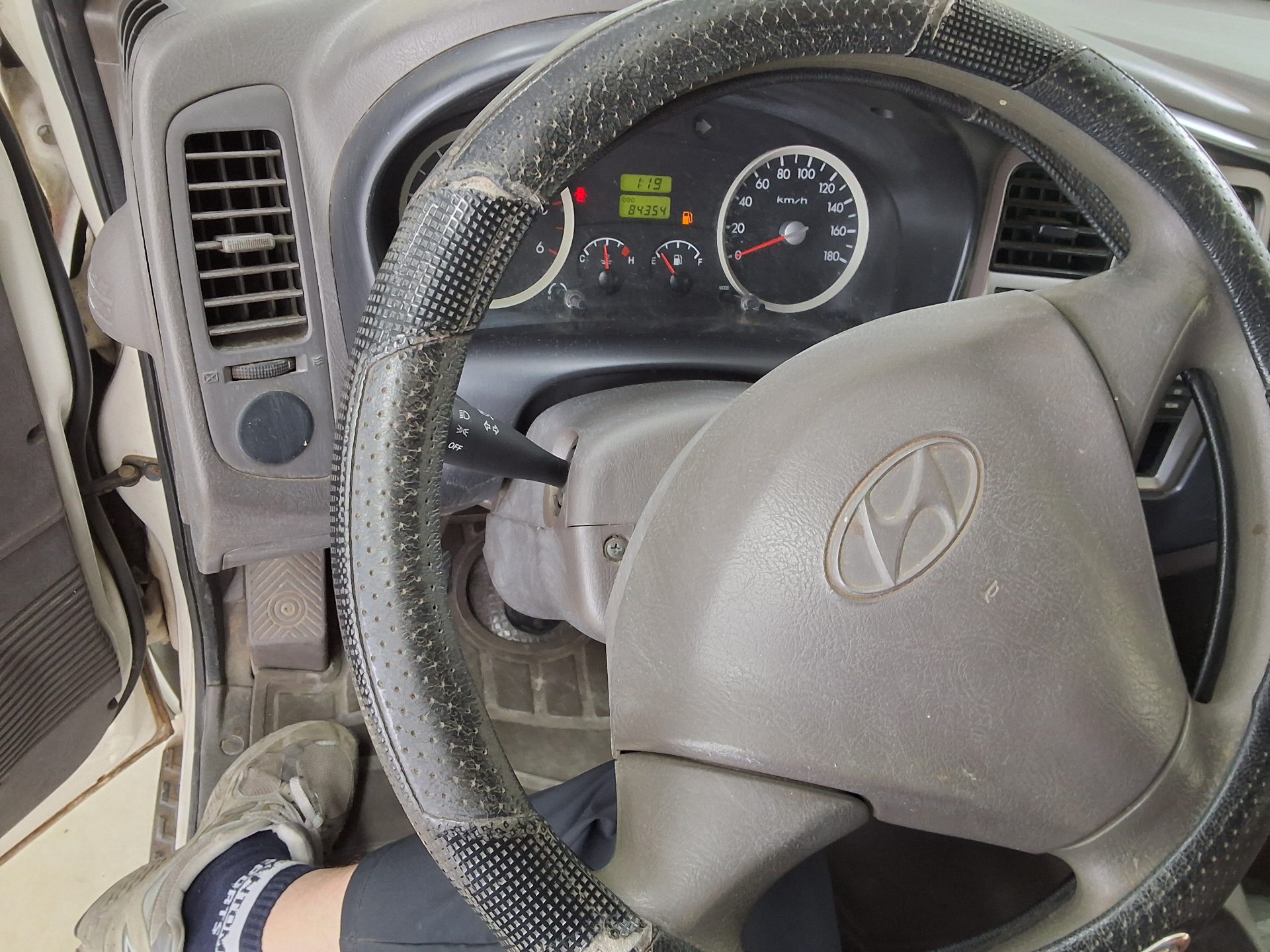 2011 - hyundai porter
