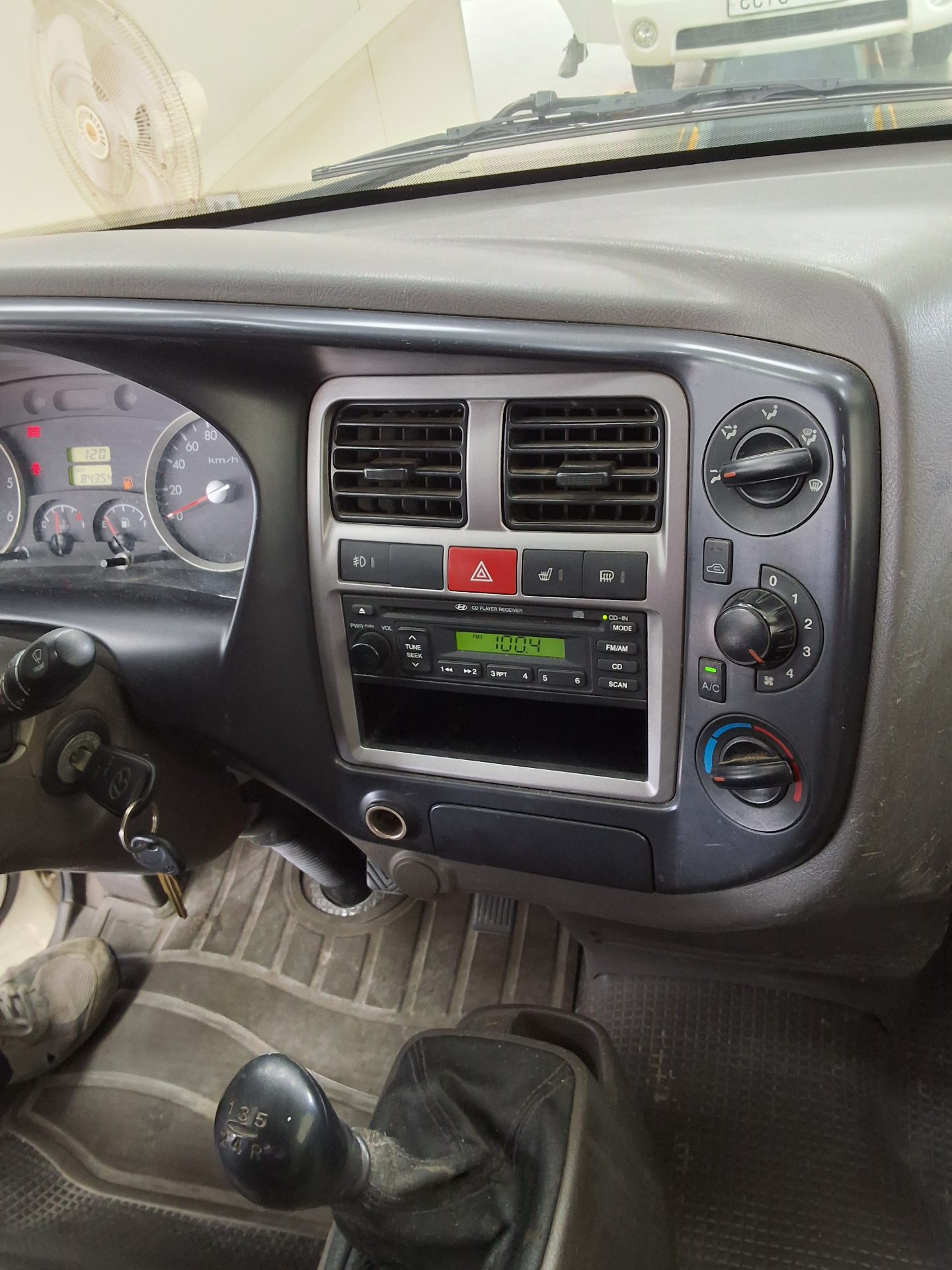 2011 - hyundai porter