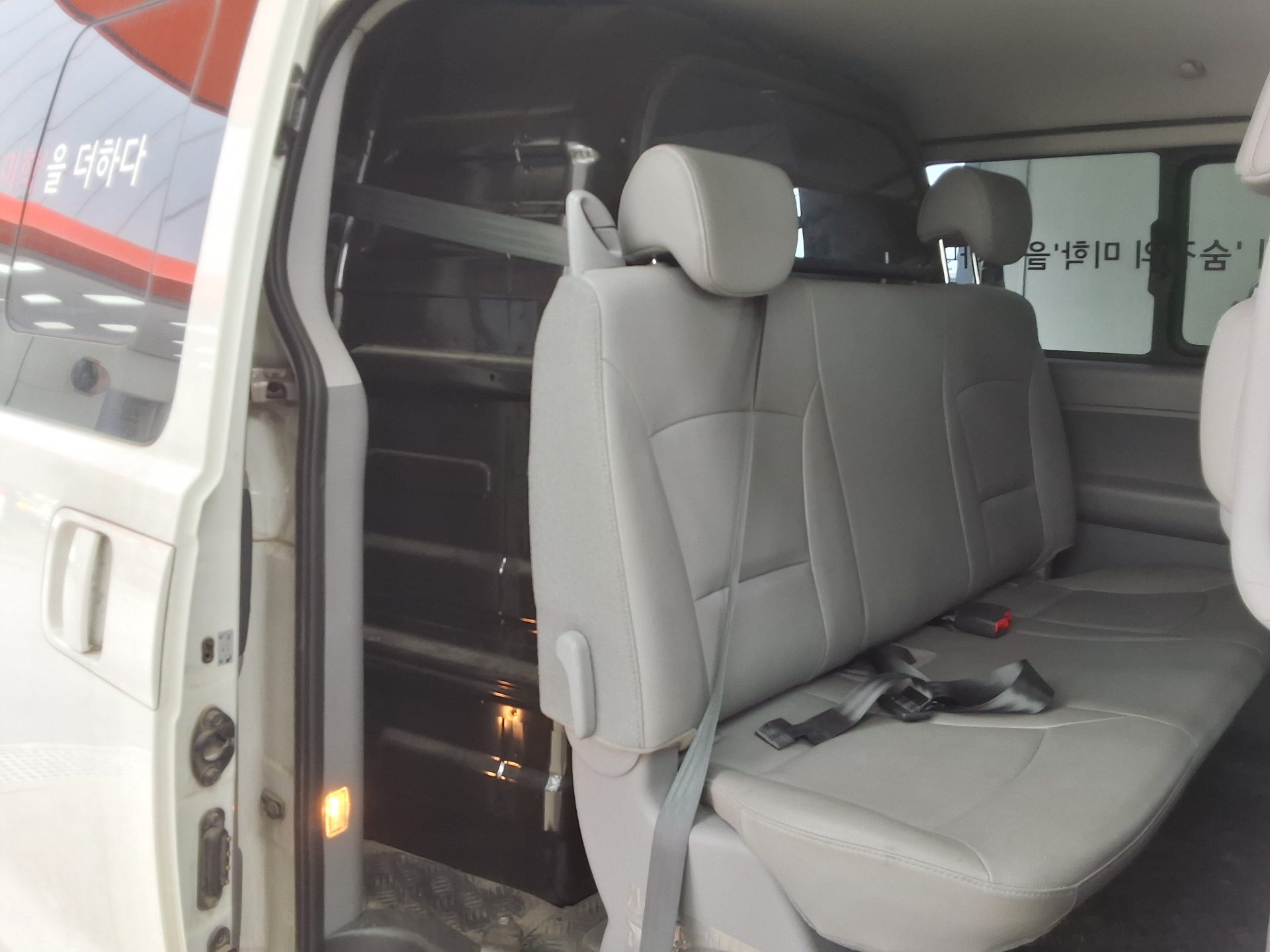 2021 - hyundai grand starex