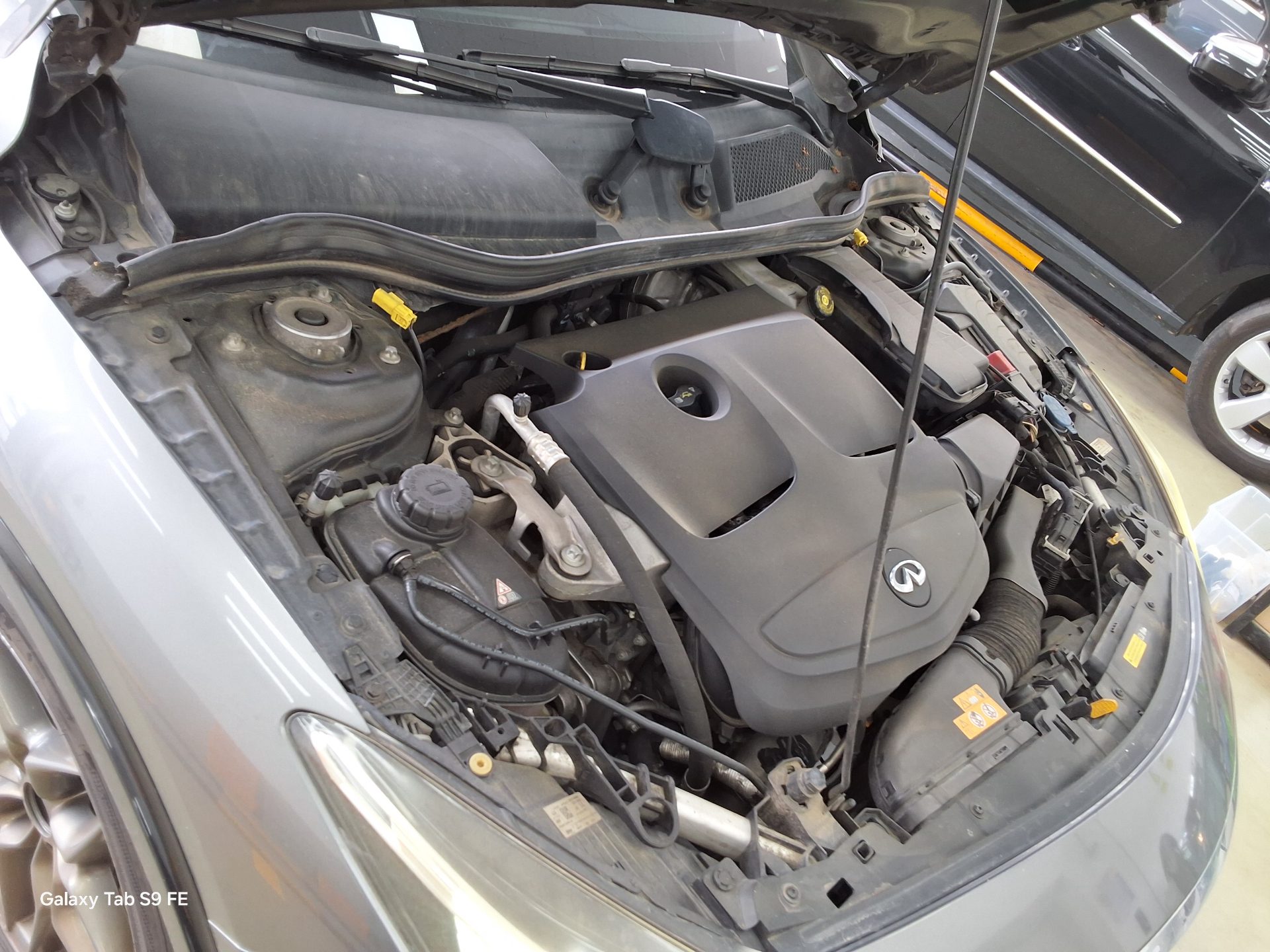 2017 - infiniti q30
