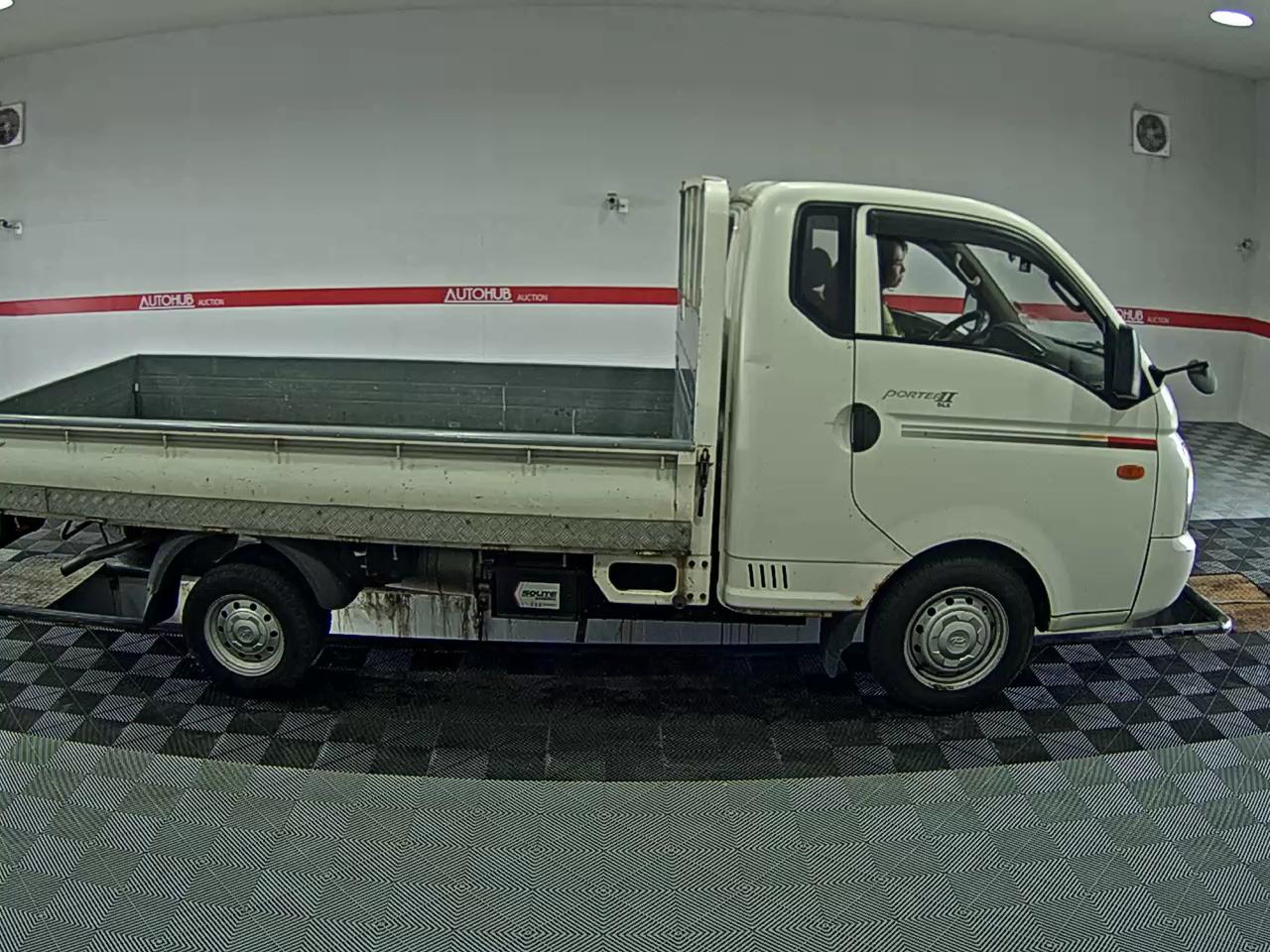2011 - hyundai porter