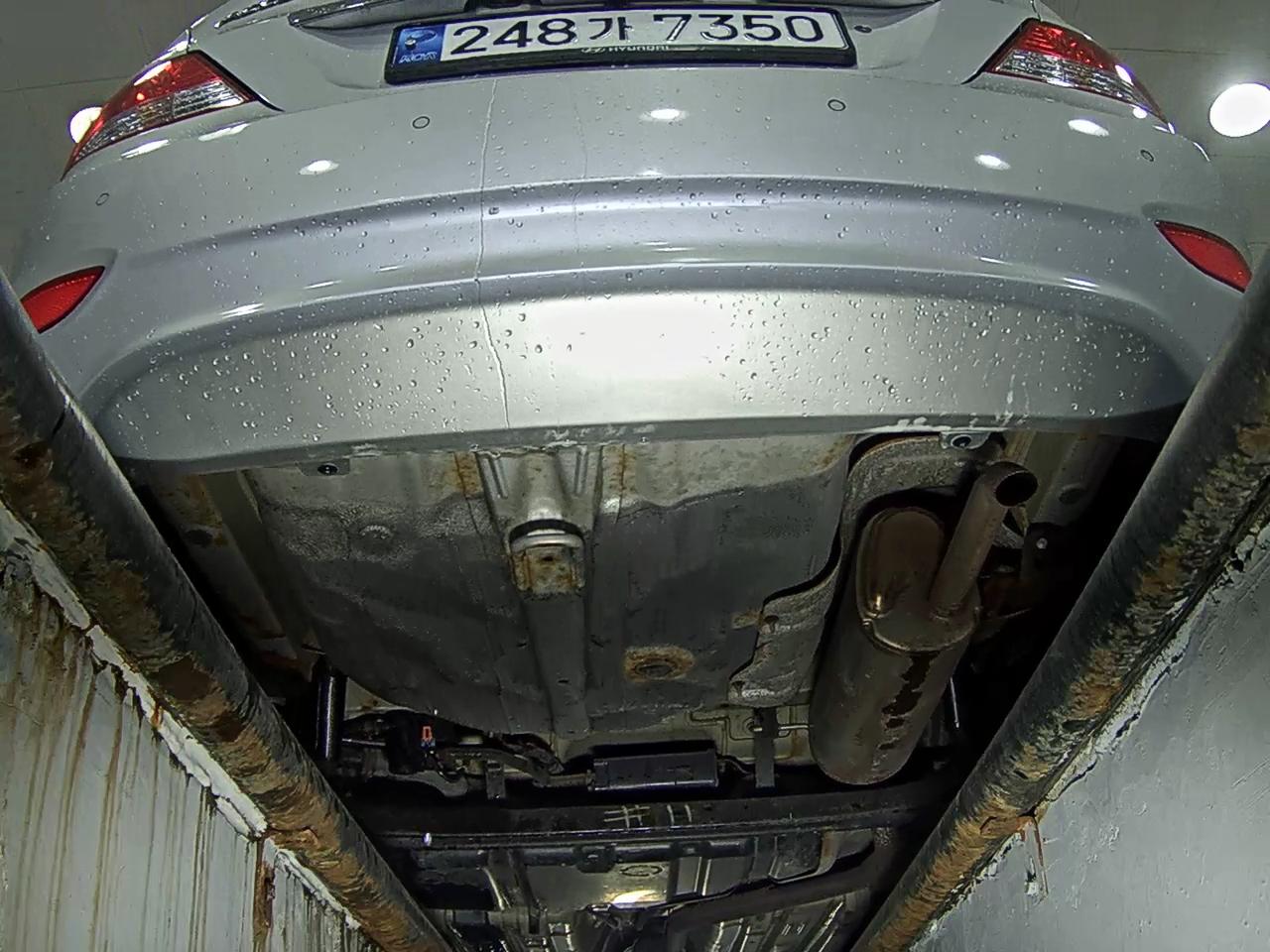 2012 - hyundai accent