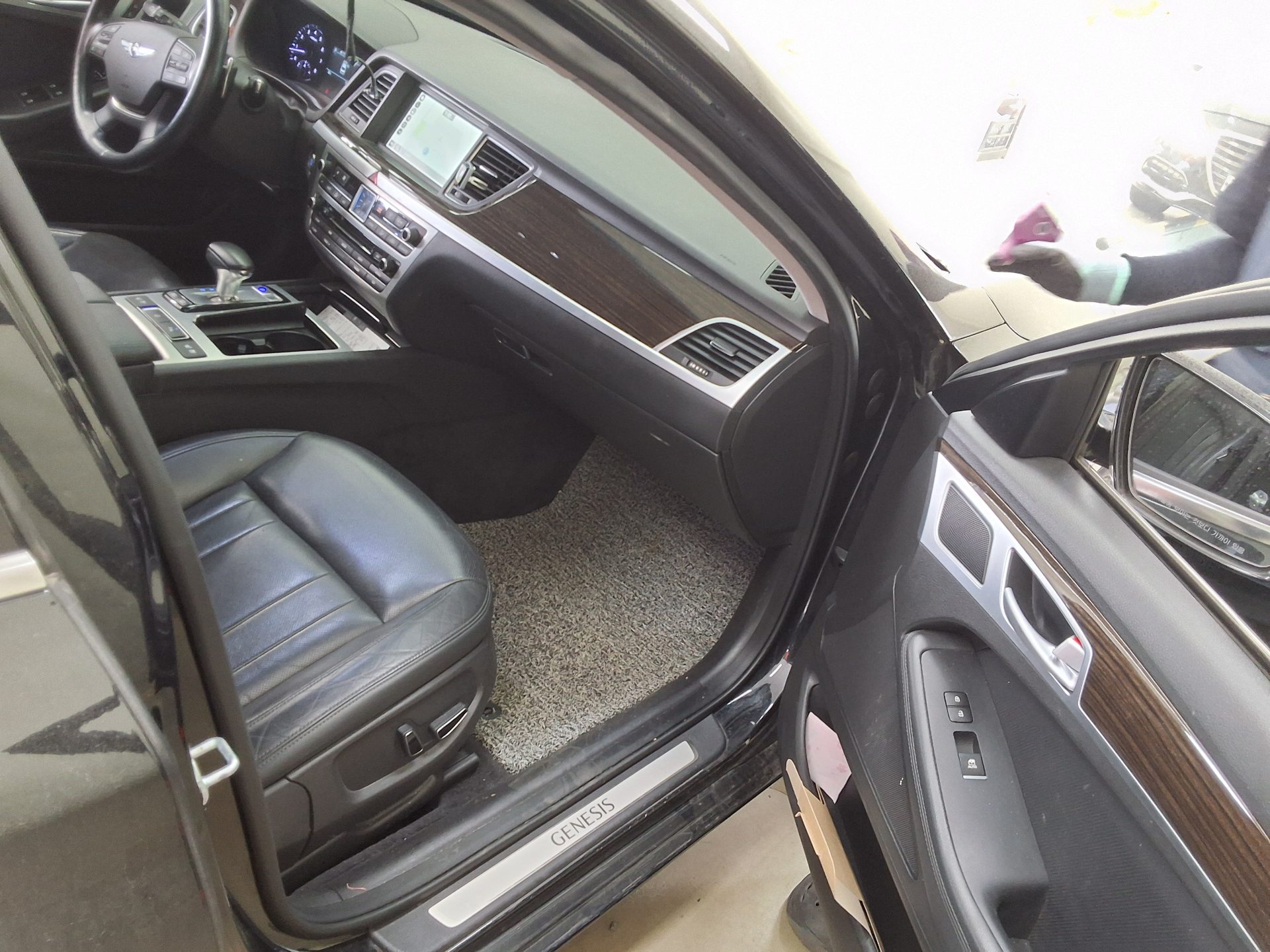 2017 - genesis g80