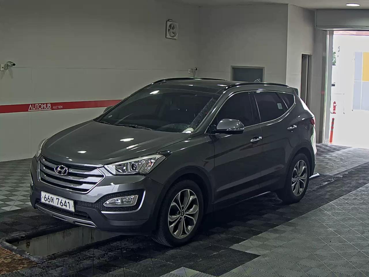 HYUNDAI SANTA FE (DM)